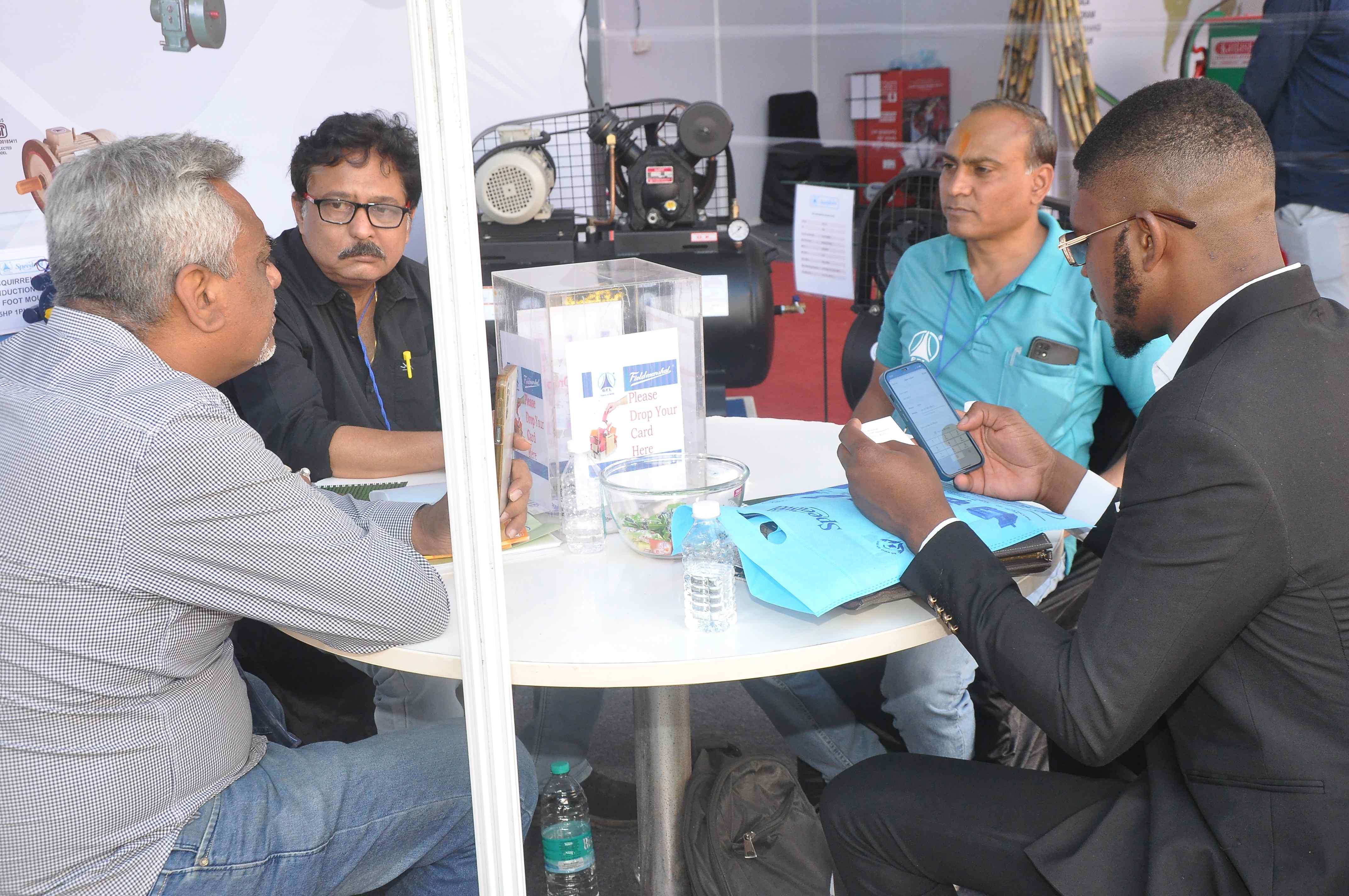 Exhibition Moment 30